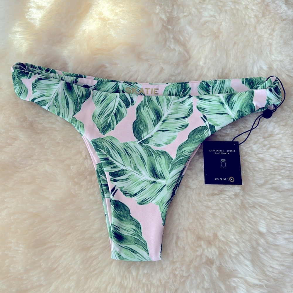 Skatie XL tropical print Beverly rodeo bikini bottom